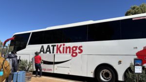 ウルル　空港シャトルバス