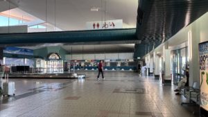 エアーズロック空港　ウルル